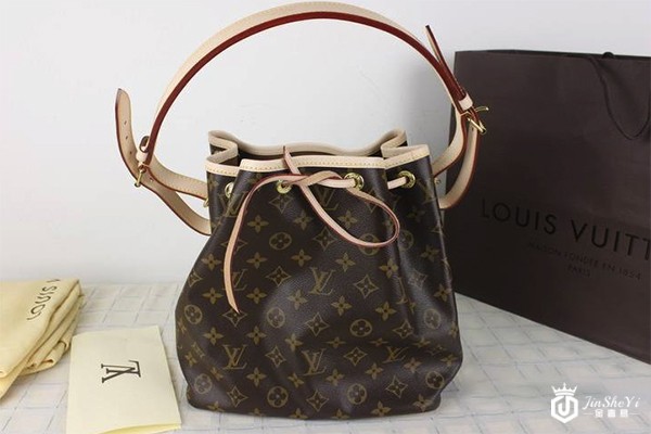 1572940818433998.jpg 回收LV大号水桶包