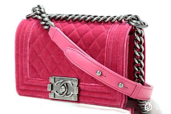 香奈儿天鹅绒包包 香奈儿天鹅绒包包