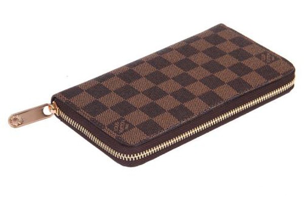 如何辨别LV钱包的真假，LV钱包在金奢易网回收店打几折？