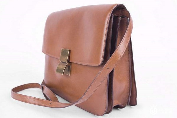 回收赛琳男士包包