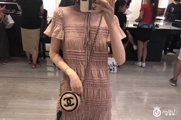 香奈儿小圆包怎么样？上海哪里回收香奈儿包包？金奢易网