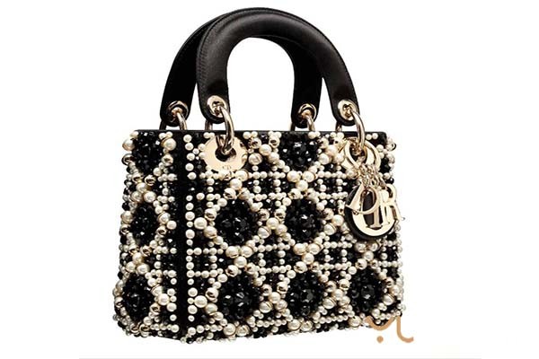 国内多少钱能够买到二手迪奥戴妃包