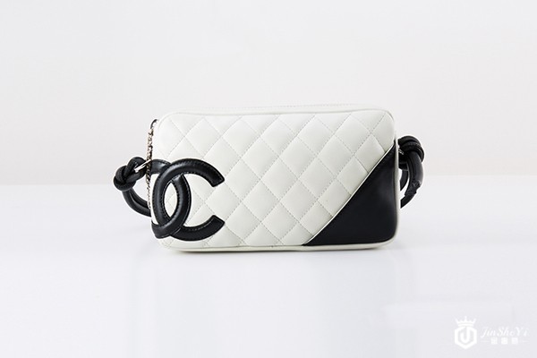 为什么二手香奈儿包包回收最保值？香奈儿包包回收保值原因介绍,金奢易网二手香奈儿包包