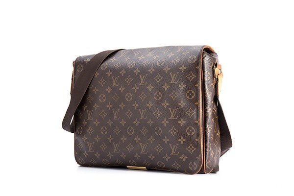 二手男士lv包包回收吗？在哪里回收价格高