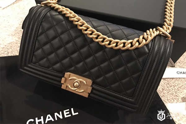 万元档次的香奈儿包包回收现状 香奈儿包包