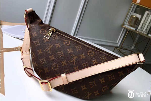 LV腰包有哪些好看的款式？LV包包回收一般几折？金奢易网