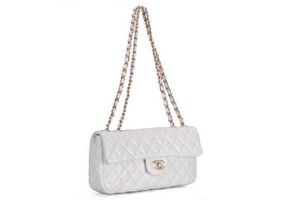 刘雯香奈儿手袋怎么样，回收价值高不高