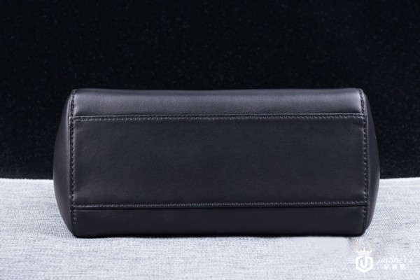 芬迪经典包包Peekaboo系列回收