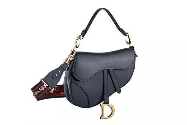 迪奥马鞍包回收价格,上海迪奥名包回收电话