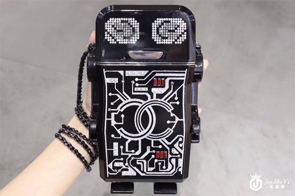 1576573981708443.jpg 回收香奈儿机器人包包