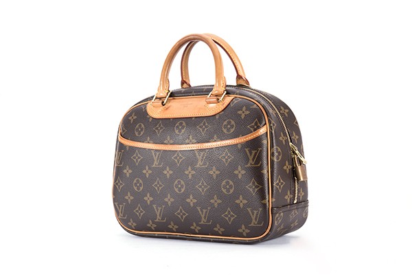 lv老花包包回收价格怎么样？在二手回收公司一般都是打几折