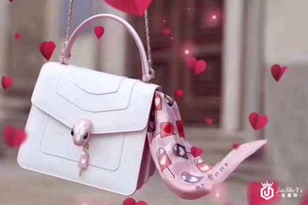 宝格丽蛇头包包,在二手包包回收店能买到吗? 宝格丽蛇头包包,在二手包包回收店能买到吗?