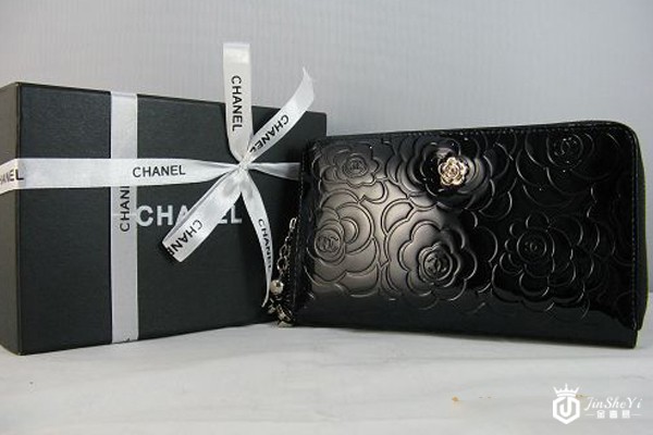 上海哪里回收香奈儿山茶花系列包包