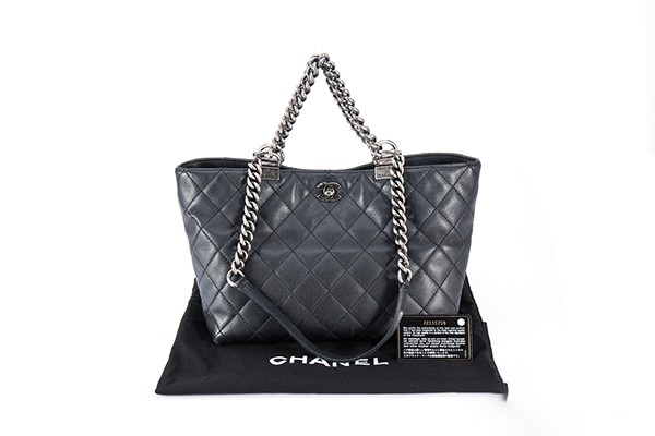 香奈儿包包回收价格受什么影响?应该注意什么.jpg 香奈儿包包回收价格受什么影响?应该注意什么.jpg