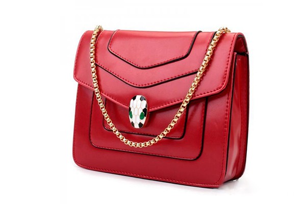 迷倒众多明星的宝格丽蛇头包回收价格怎么样,金奢易网