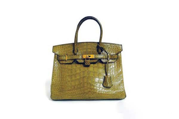 多少钱能够买到爱马仕铂金包，铂金包国内回收报价