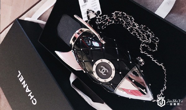 香奈儿火箭包款式 香奈儿火箭包款式