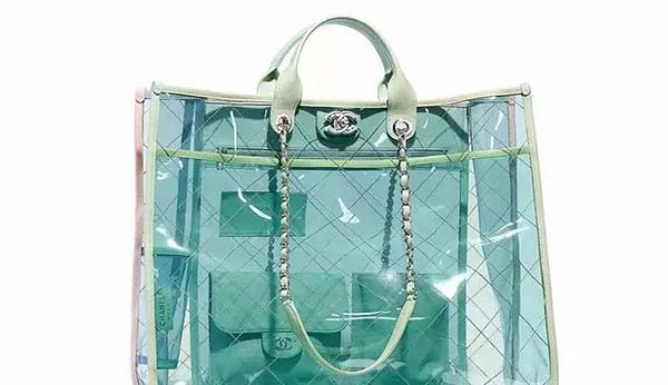 杨幂背的香奈儿塑料包怎么样，有多少回收价值