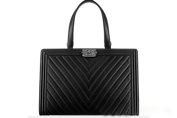 Le boy风格的大手提包