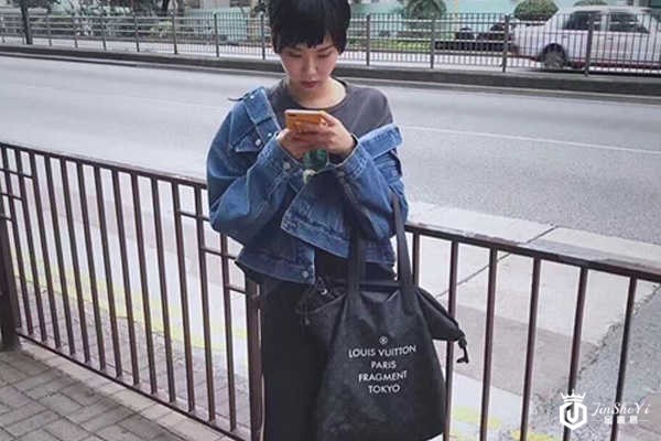 藤原浩黑色印花系列LV男款包包回收