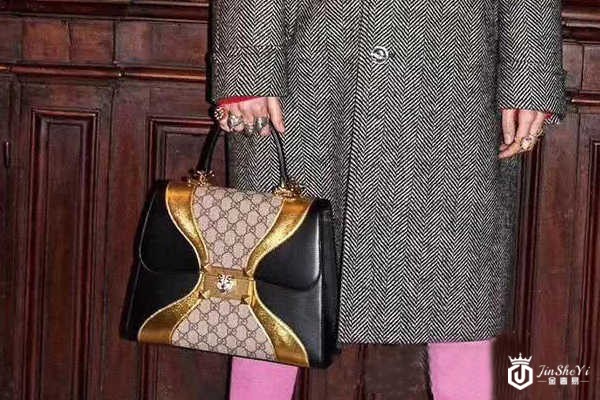 小牛皮古驰虎头扣手提包回收