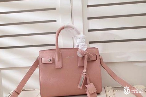 新款圣罗兰风琴包回归，名包回收可找金奢易网