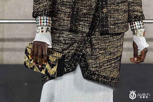 香奈儿埃及包包回收价值