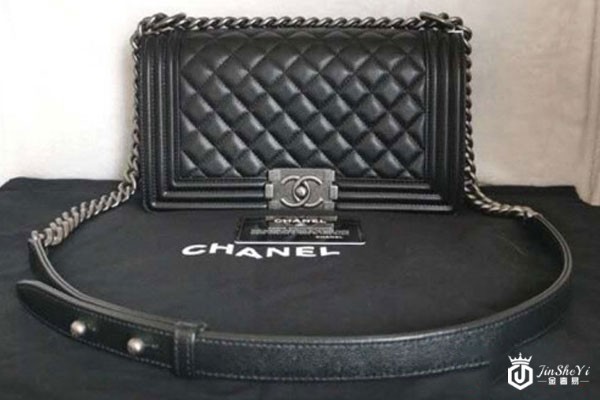 二手香奈儿leboy菱格黑银荔枝皮斜挎包