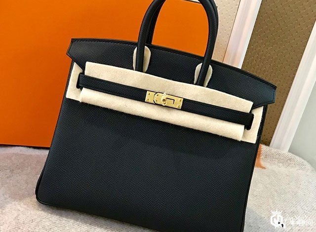 爱马仕Costance空姐包包的回收价格是多少？