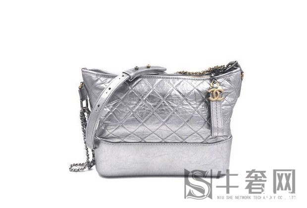 香奈儿Gabrielle流浪包的真假辨别