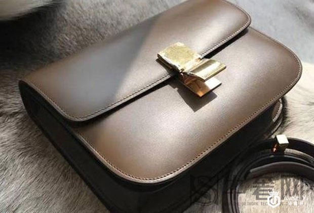 哪里回收赛琳豆腐包包？回收价钱是多少？