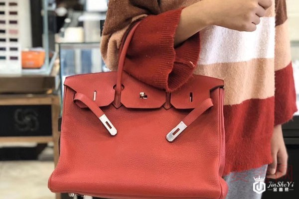 二手爱马仕Birkin35名牌包包佩戴效果图