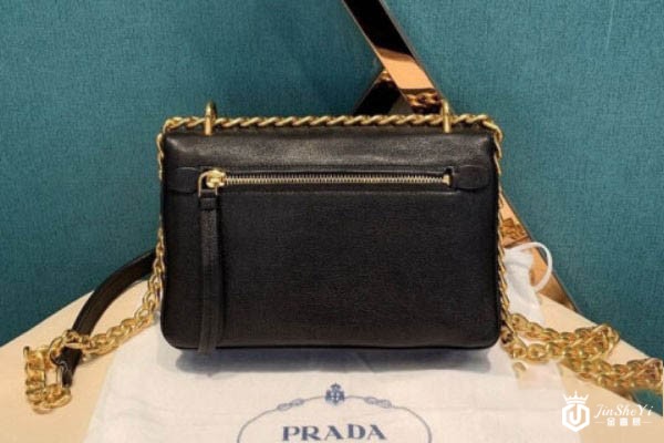 普拉达机器人链条包包背面实拍