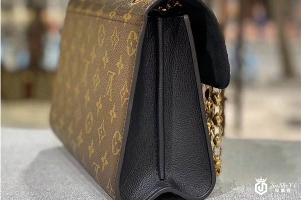 LV维多利亚经典老花包包侧面展示图