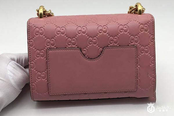 古驰Padlock粉色单肩包背面展示图