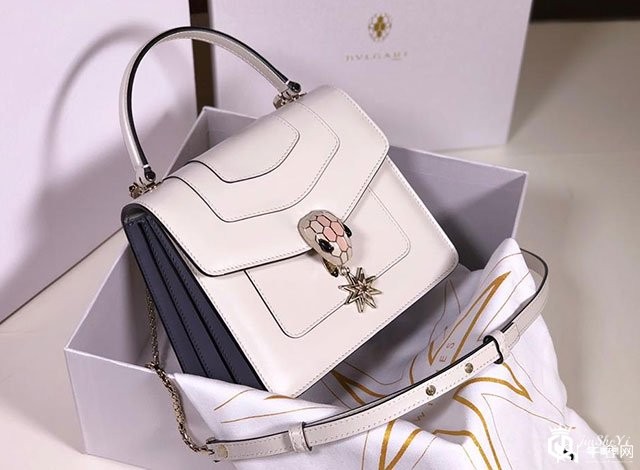 宝格丽蛇头包回收