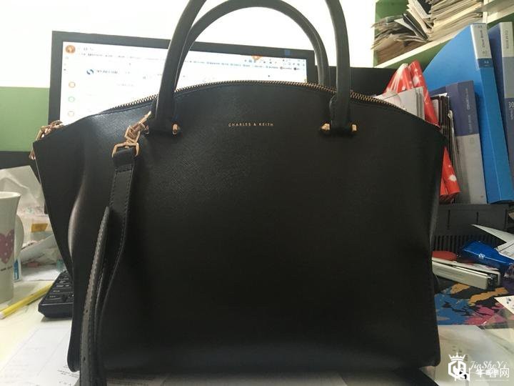 哪里可以回收普拉达包？