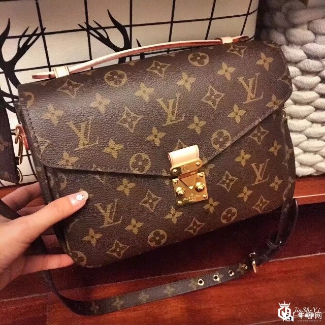 Lv全新二手包包回收