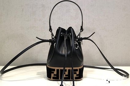 芬迪水桶包包回收多少钱合适