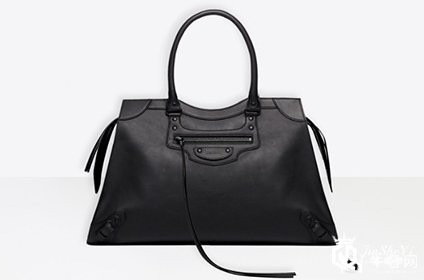 二手巴黎世家包包回收多少钱