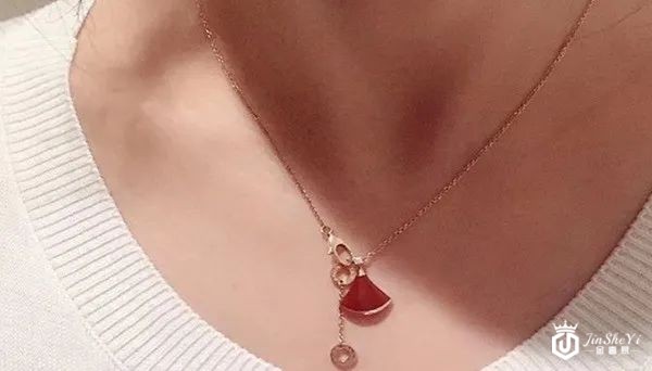 宝格丽18k玫瑰金项链回收