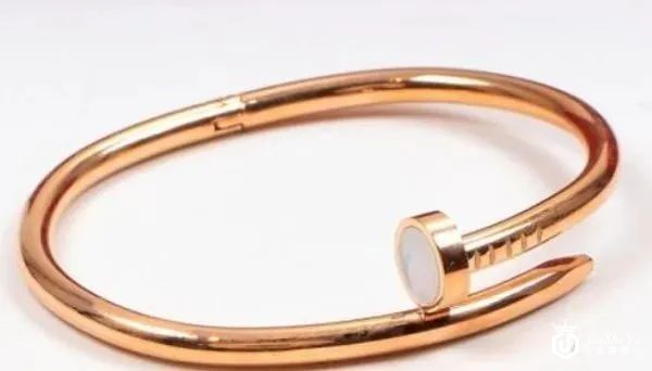 奢侈品卡地亚手镯卖二手