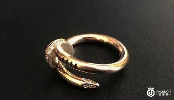 卡地亚LOVE戒指回收价钱