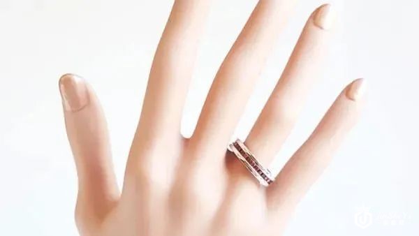 回收宝格丽弹簧戒指