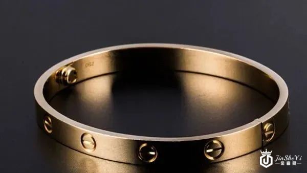 卡地亚手镯回收一般是几折