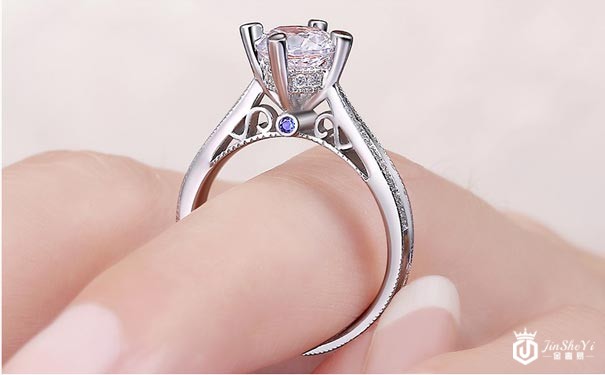 钻戒回收多少钱