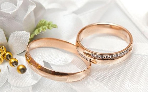 哪里收钻石戒指价格高