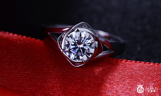 钻戒回收价格怎么算