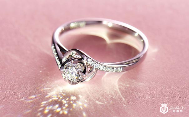 钻戒回收多少钱