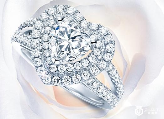 一克拉钻石回收多少钱，轨道镶嵌有什么优缺点？